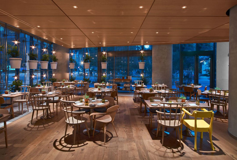2 restaurantes de Phillipe Starck no hotel SLS Brickell em Miami.