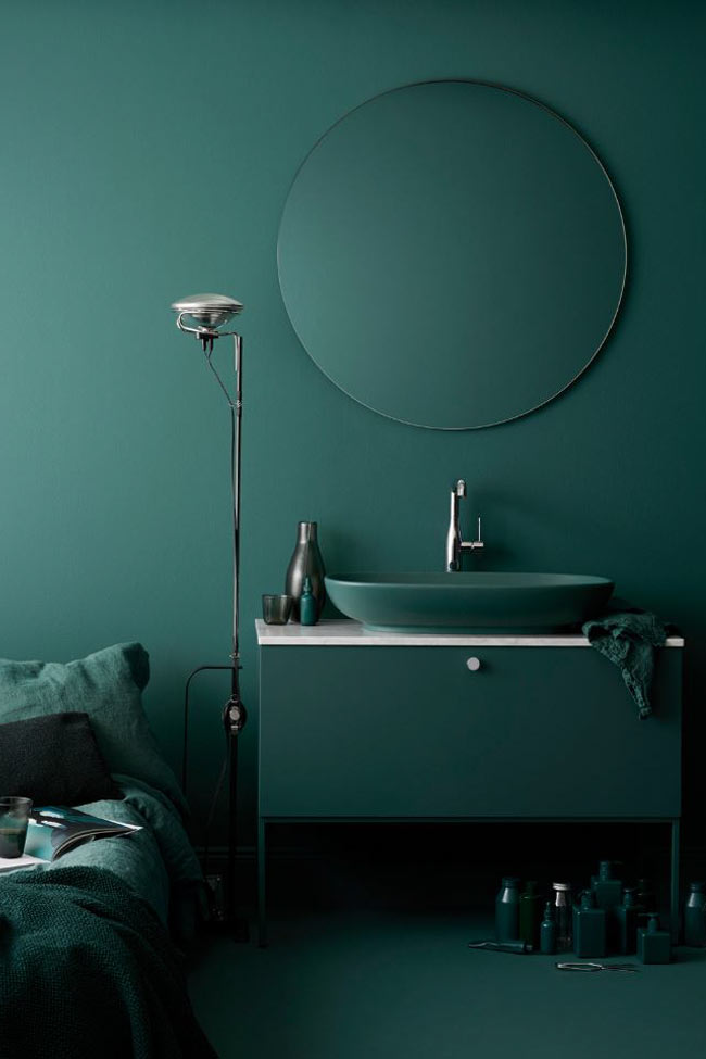 LOTTA-AGATON Selecionamos 29 móveis e objetos decorativos em tons de verde para te inspirar., dona arquiteta, kale, greenery, pantone,Parisian apartment designed by Lotta Agaton