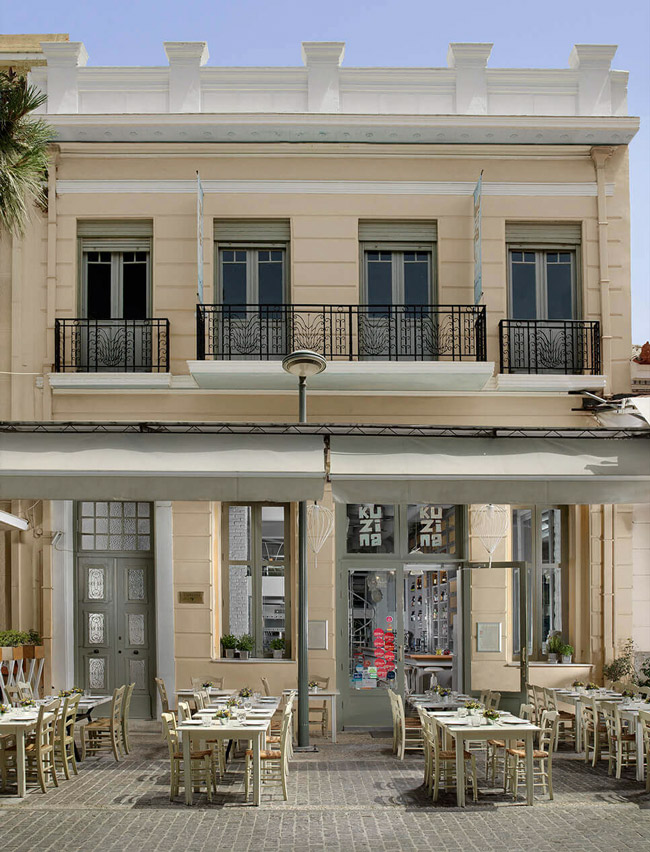 Kuzina restaurante, Atenas, Grécia,, fachada