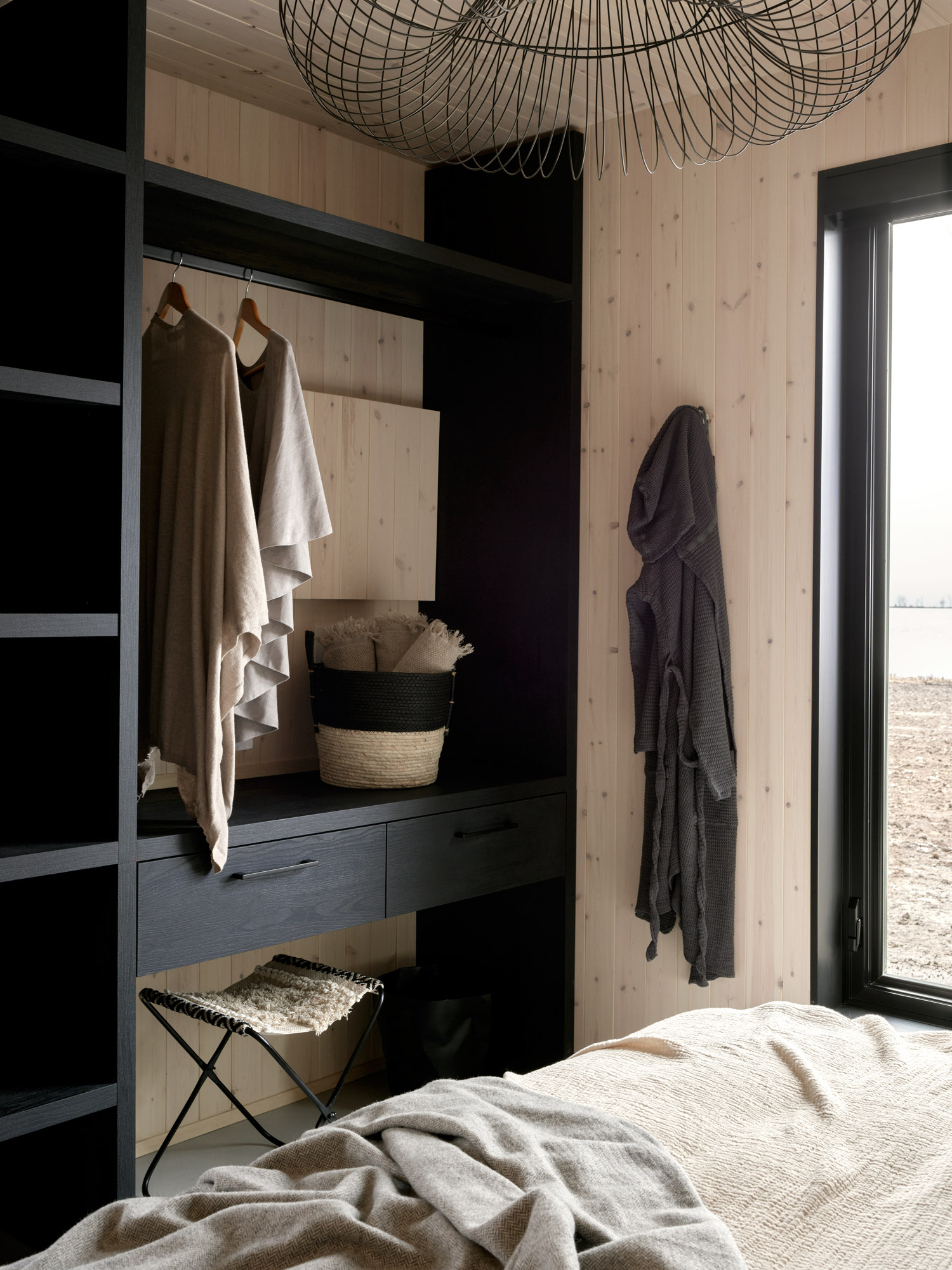 Wander-The-Resort---15387---Patrick-Biller---Bedroom-02 Wander The Resort