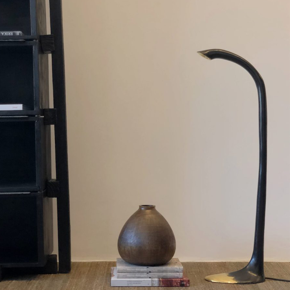 luminária e vaso para decoração rústica simples