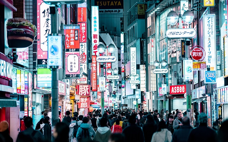movimentação de pessoas, ruas de tóquio,