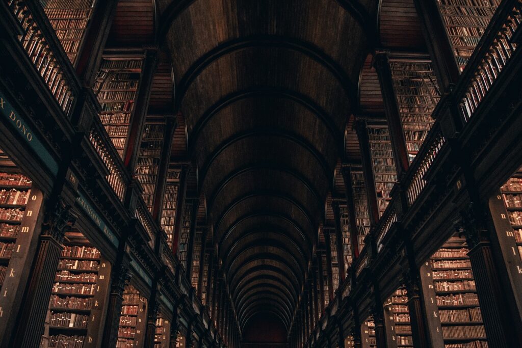 Interior da biblioteca Nacional da Irlanda.
