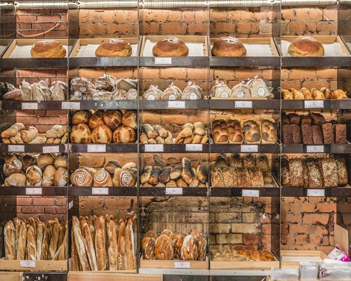 Turismo em Dublin:  Prateleira de uma das principais padarias da cidade com uma enorme variedade de pães.