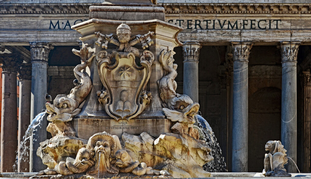 Fonte do Panteão, em Roma