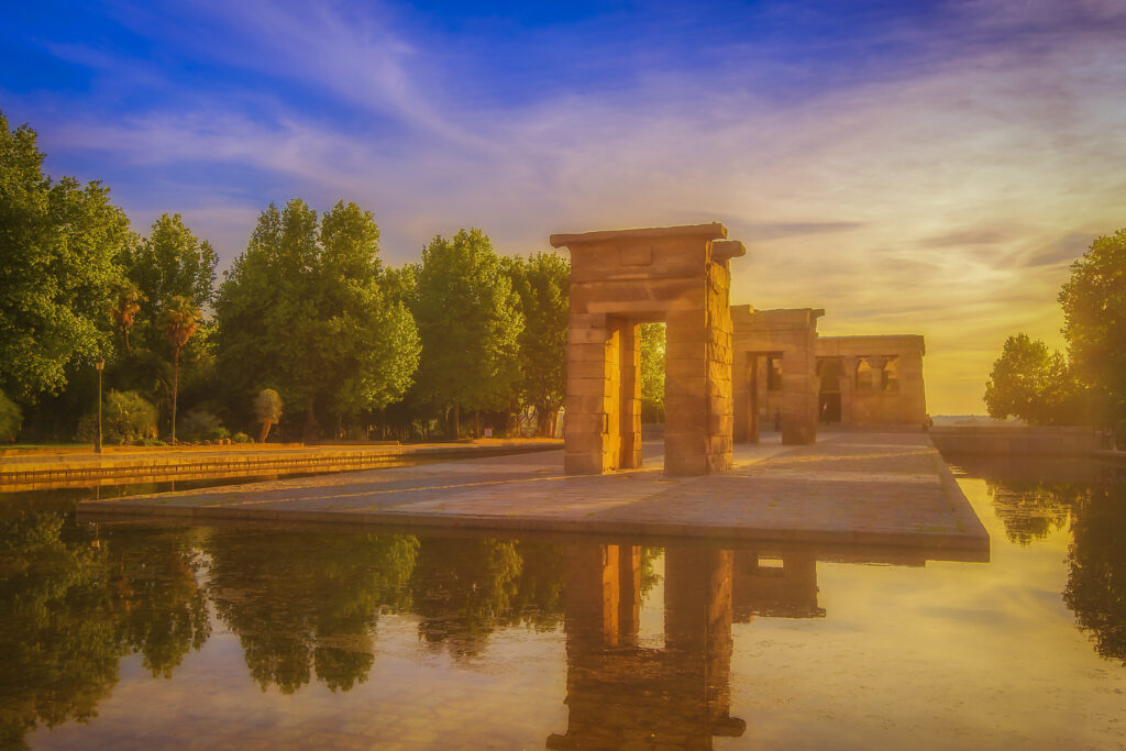 O Templo de Debod faz com que o povo egípcio que mora na Espanha tenha um lugar para chamar de seu.