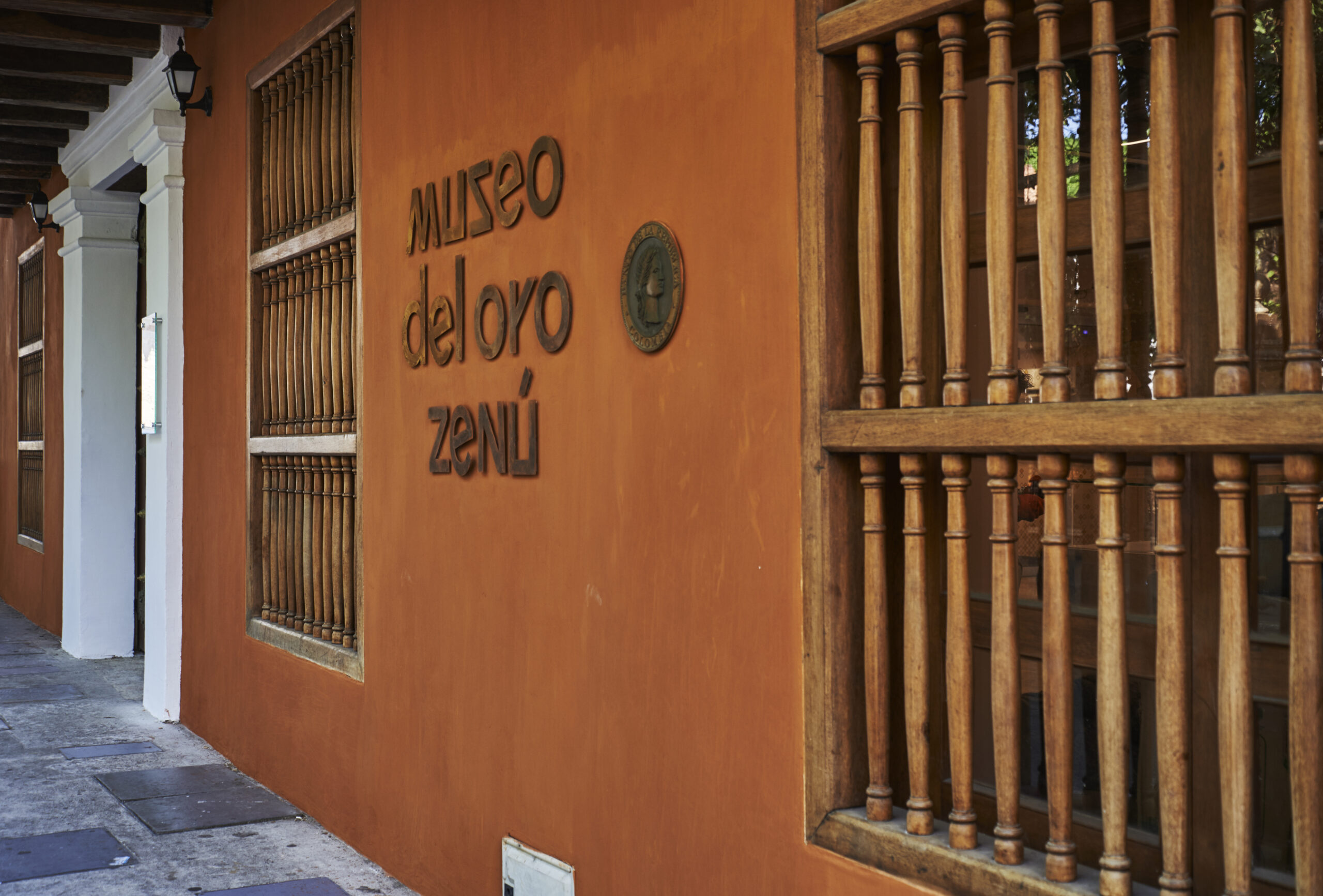 Uma curiosidade sobre o Museo del Oro Zenú: eles possuem peças feitas que foram produzidas pelo próprio povo Zenú.