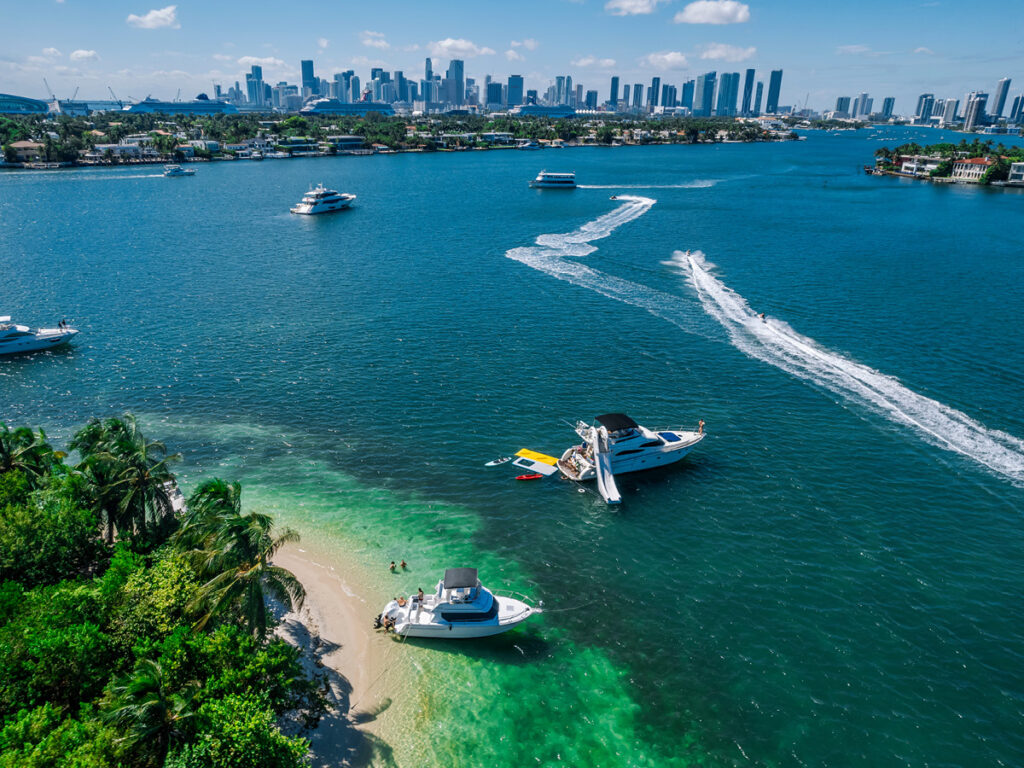 Fotografia das ilhas que formam Miami Beach, fotografia por Juan via Adobe Stock