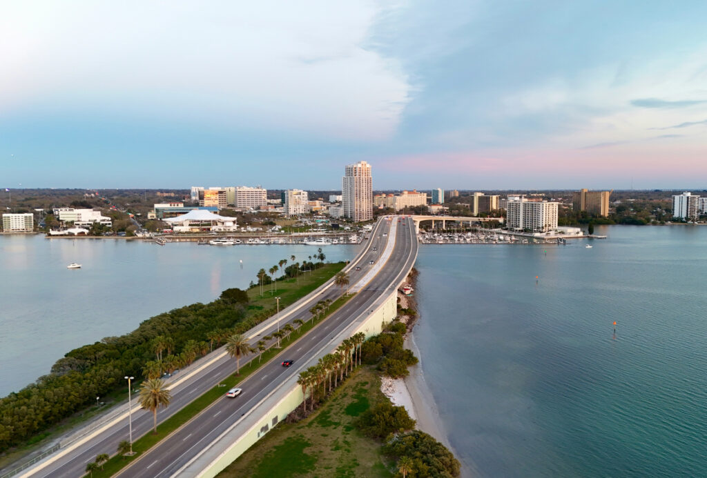 Visão de cima de Clearwater, uma das cidades próximas a Orlando