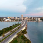 Visão de cima de Clearwater, uma das cidades próximas a Orlando