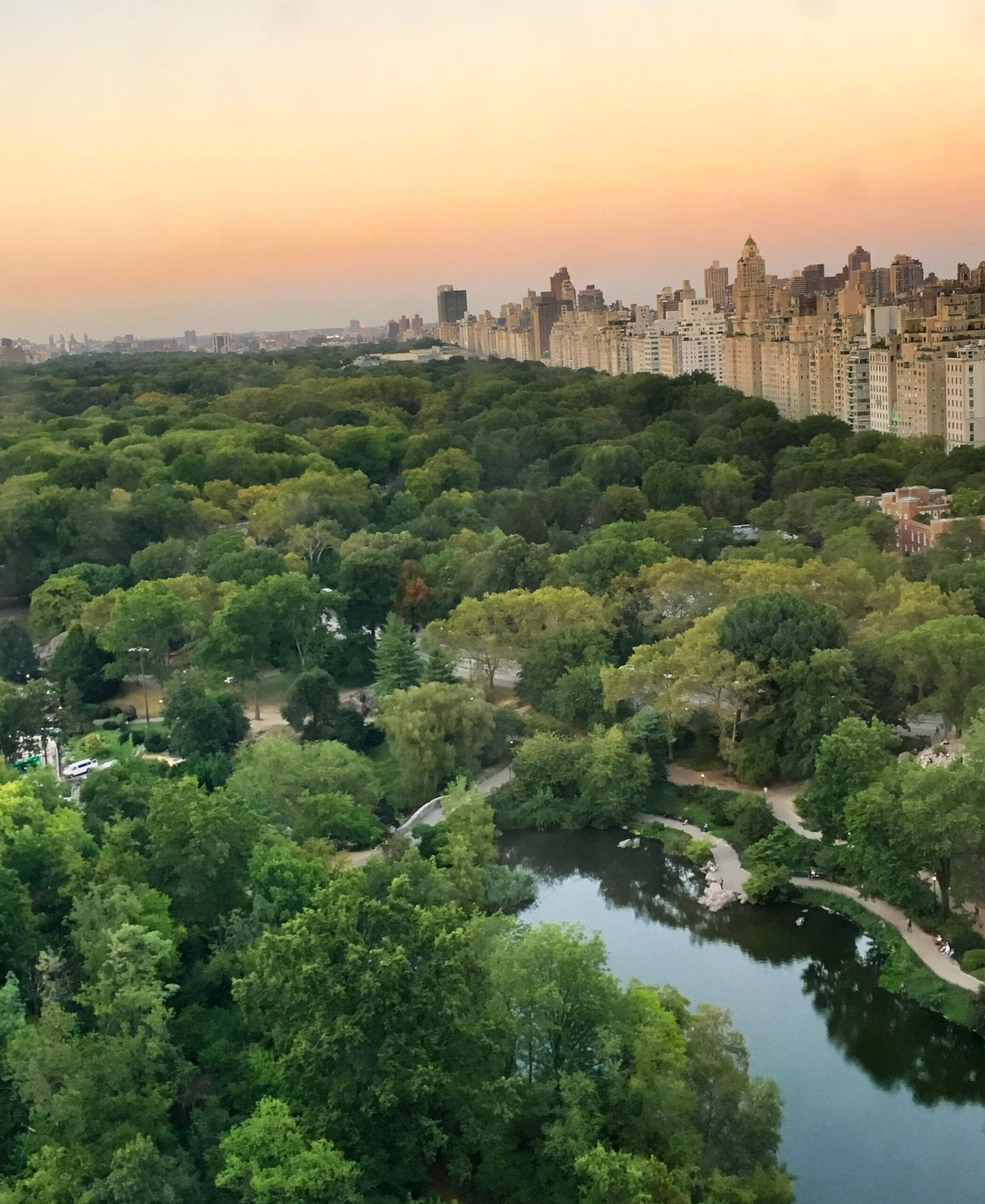 Horizonte de Nova York, Estados Unidos. Capa do artigo sobre melhores hotéis para se hospedar em Nova York, no Dona Arquiteta