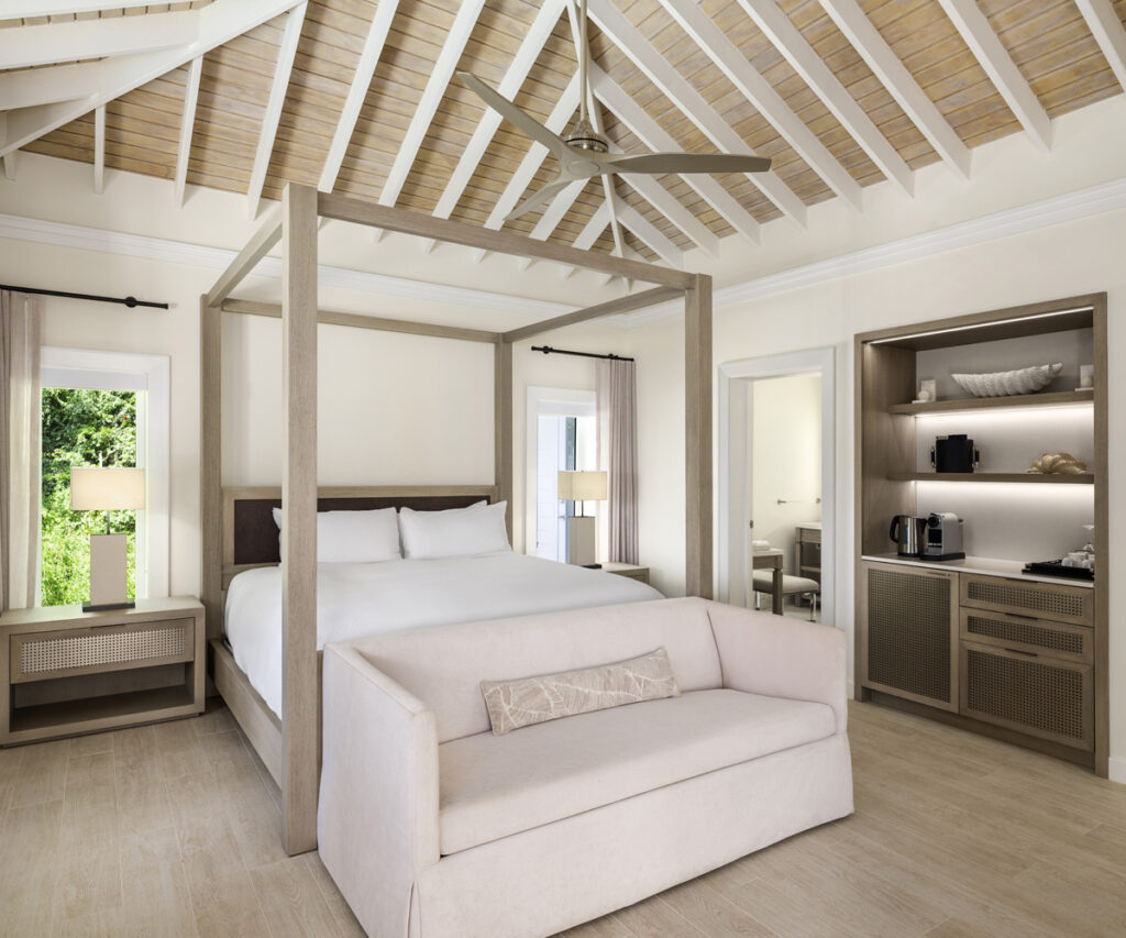 acomodação do Sugar Beach - quarto com decoreção minimalista - dica de resorts no caribe