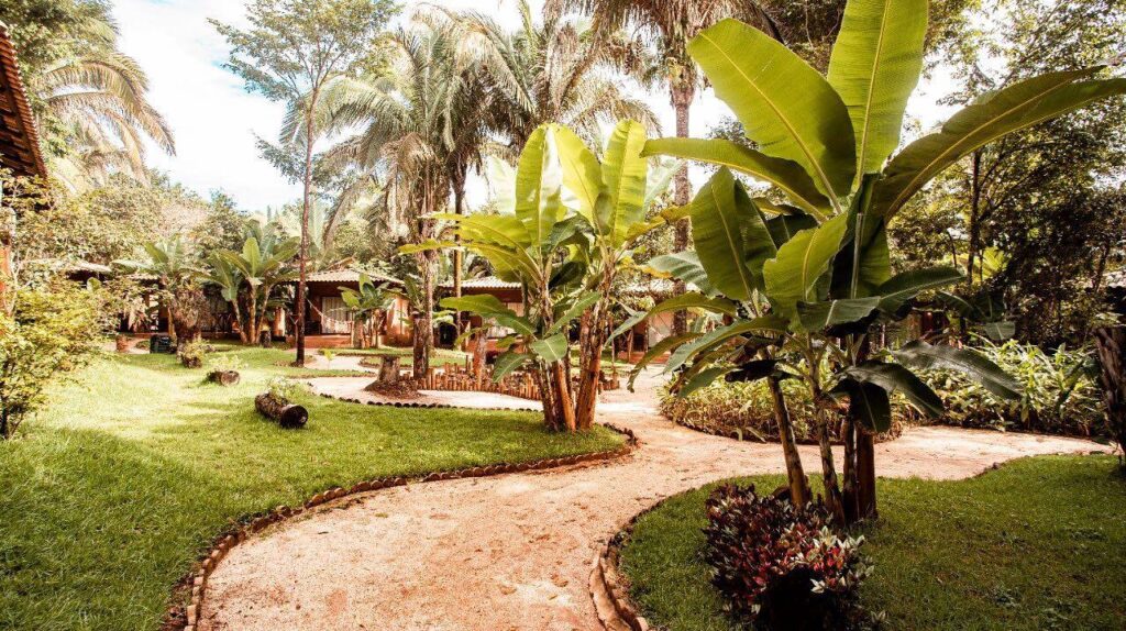 Área coletiva e de passeio na pousada Aldeia da Serra em Palmas, Tocantins. Dica de hospedagem onde ficar em Palmas Tocantins