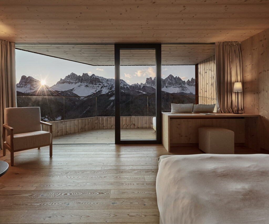 Acomodação do hotel Forestis com vista para as Dolomitas