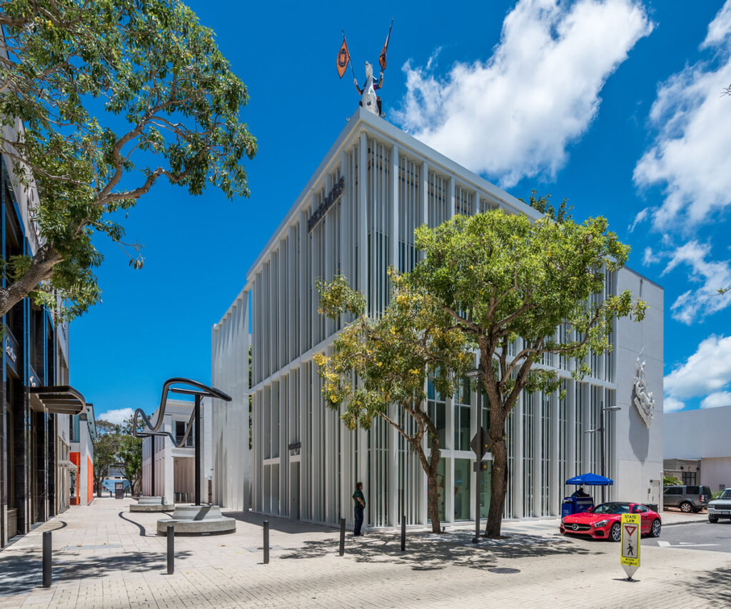 Rua do Miami Design District, onde ocorre o Miami Art Week