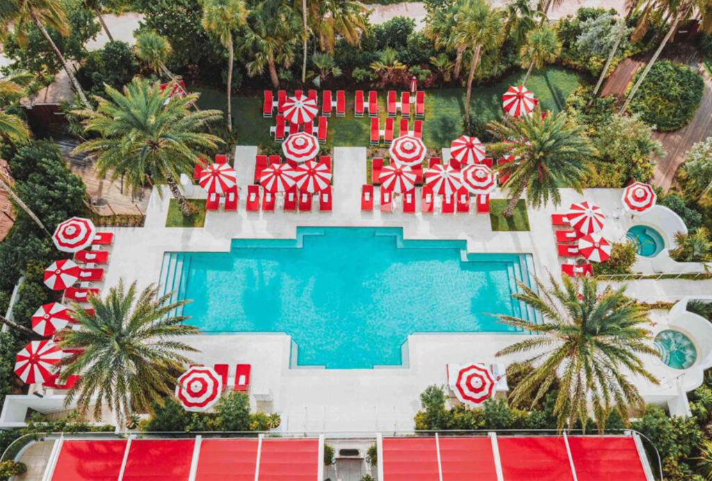 Piscina do hotel faena, opção de onde ficar para aproveitar a maiami art week