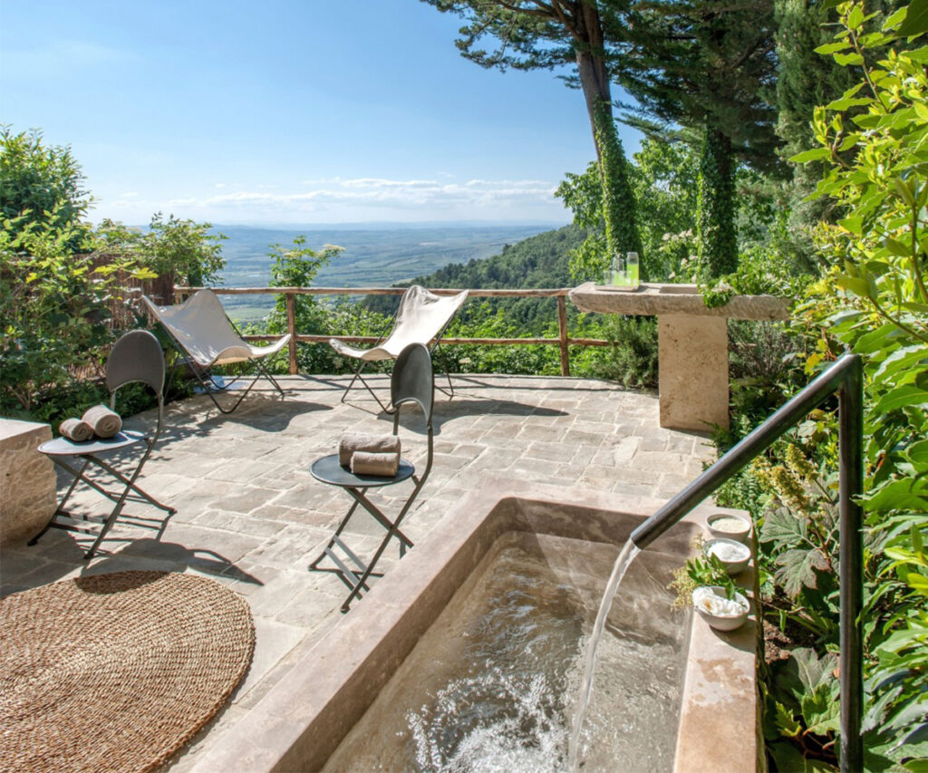 Terraço do hotel Monteverdi Tuscany