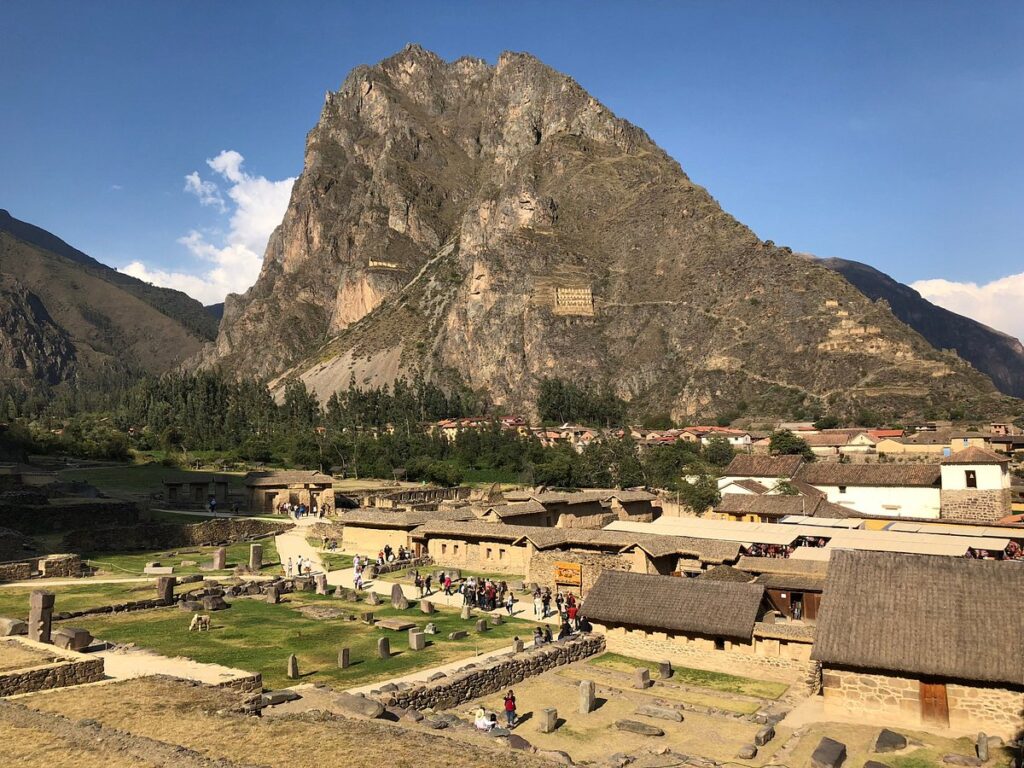 Sítio arqueológico de Ollantaytambo durante a viagem para Cusco