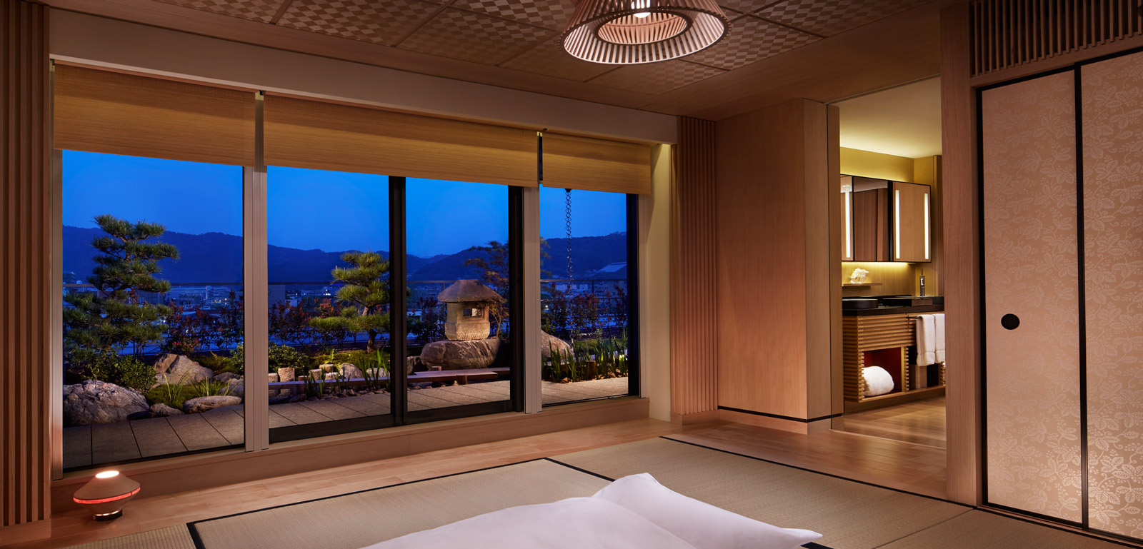 Ritz Carlton, Quioto, QUARTOS E SUÍTES