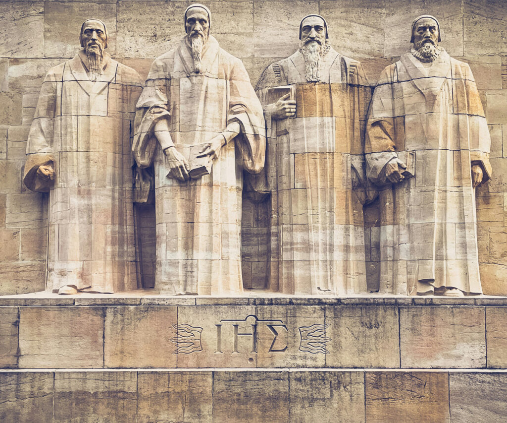 muro da reforma com esculturas dos reformados