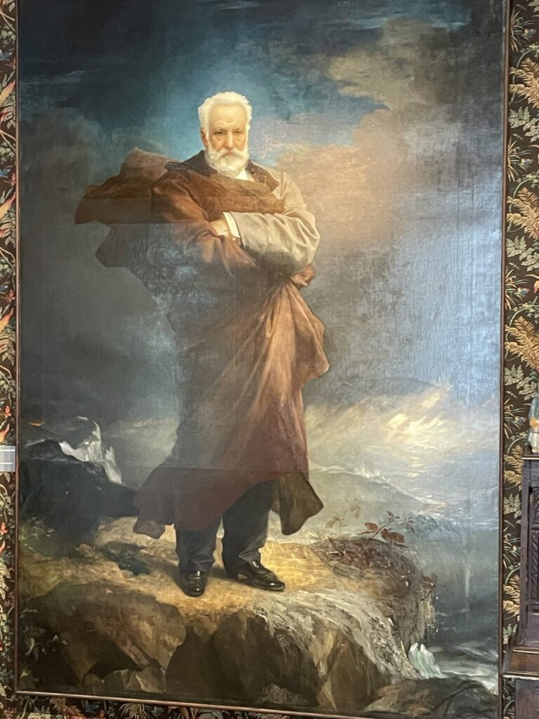 Retrato de Victor Hugo em exposição na Maison de Victor Hugo, entre os museus pequenos em paris.