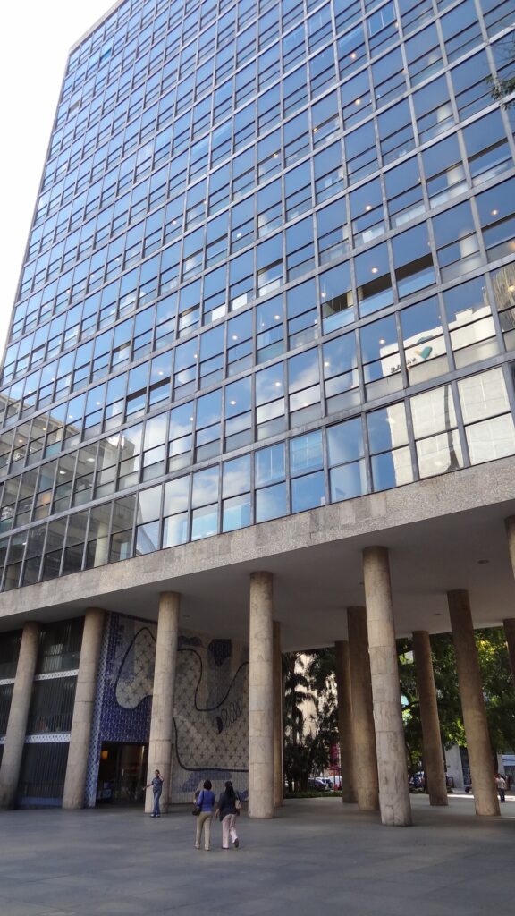 Edifício Gustavo Capanema. ou Palácio Capanema é a sede do Ministério da Educação e Cultura,